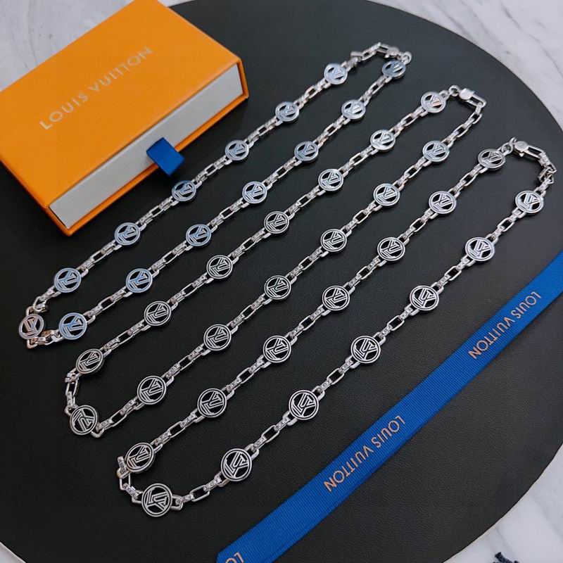 LV Necklace 03lyr561